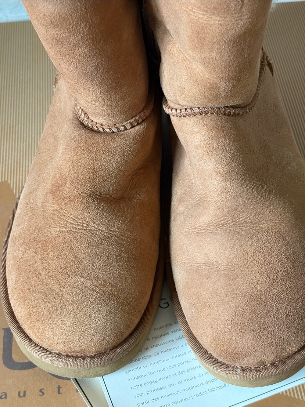 UGG Bailey Button Triplet Chestnut Suede Boot 1873 (9) - Picture 7 of 16